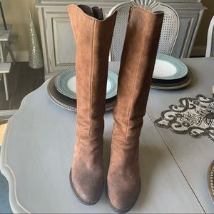Born brown distressed leather boots size 7